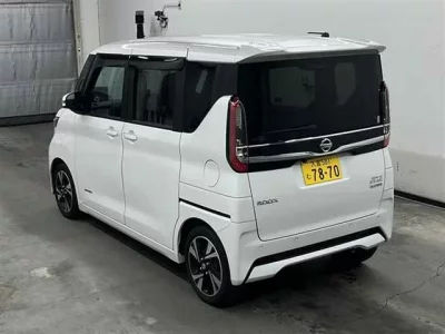 Nissan ROOX
