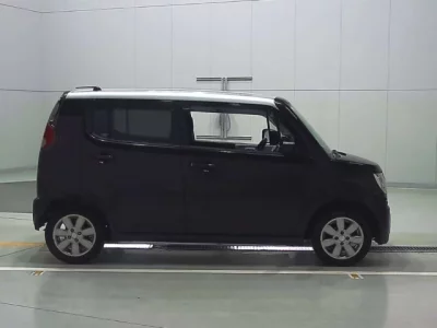 Suzuki MRWAGON