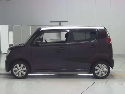 Suzuki MRWAGON