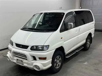 Mitsubishi DELICA