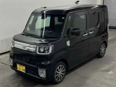 Toyota PIXIS MEGA