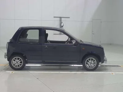Mitsuoka RAY