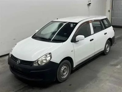 Nissan AD