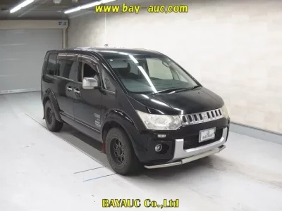 Mitsubishi DELICA D5