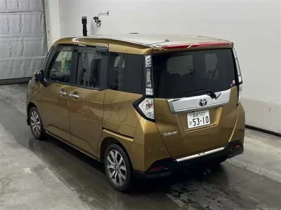 Toyota TANK