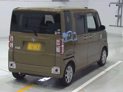 Toyota PIXIS MEGA