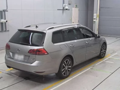 Volkswagen GOLF VARIANT