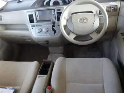 Toyota RAUM