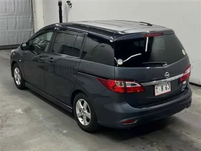 Nissan LAFESTA