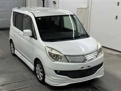 Mitsubishi DELICA D2