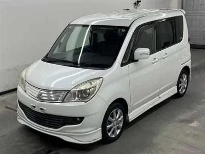 Mitsubishi DELICA D2