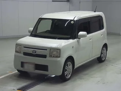 Toyota PIXIS SPACE