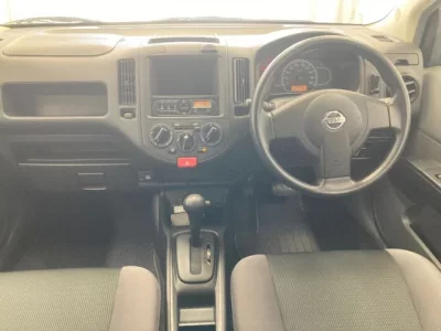 Nissan AD