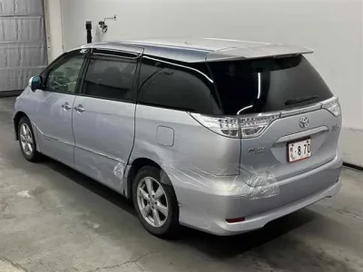 Toyota ESTIMA HYBRID