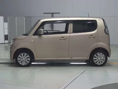 Suzuki MRWAGON