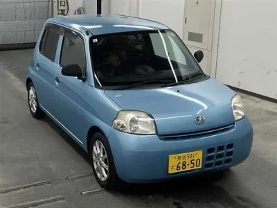 Daihatsu Esse
