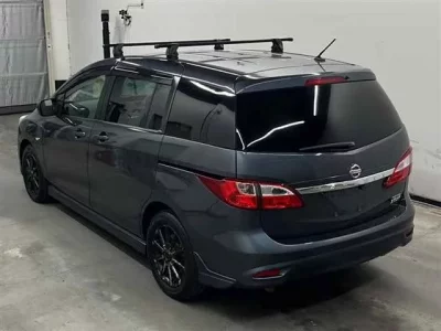 Nissan LAFESTA