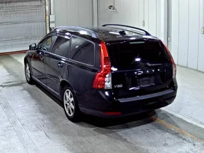 Volvo V50