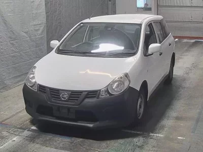 Nissan AD