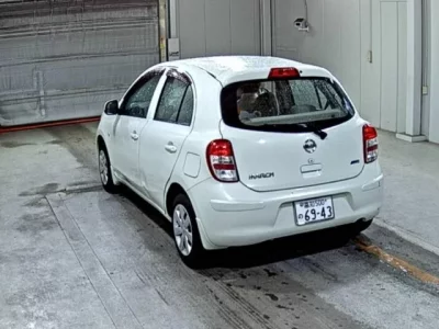 Nissan MARCH