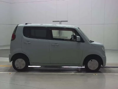Suzuki MRWAGON