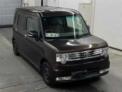 Toyota PIXIS SPACE