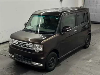 Toyota PIXIS SPACE