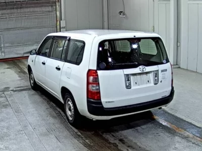 Toyota SUCCEED