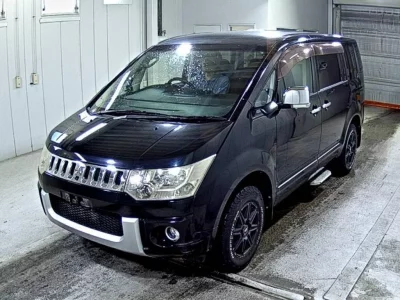 Mitsubishi DELICA D5