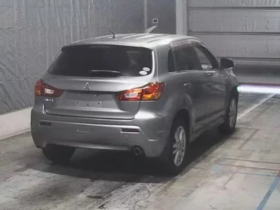 Mitsubishi RVR