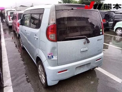 Suzuki MRWAGON
