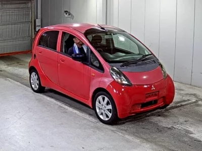 Mitsubishi I
