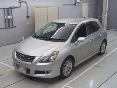 Toyota BLADE