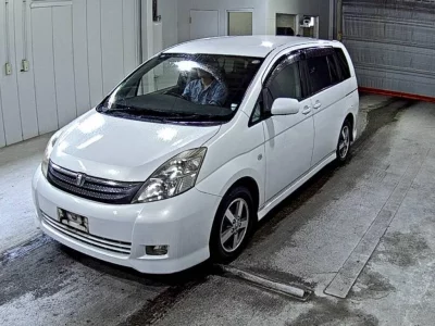 Toyota ISIS