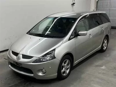 Mitsubishi GRANDIS