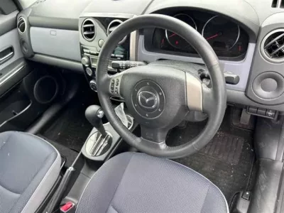 Mazda VERISA