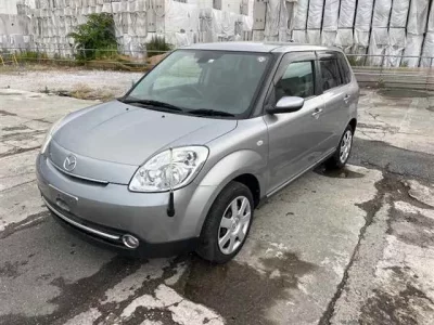 Mazda VERISA