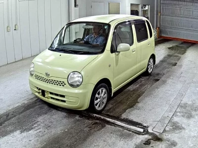 Daihatsu MOVE LATTE