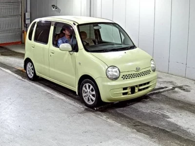 Daihatsu MOVE LATTE