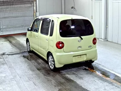 Daihatsu MOVE LATTE