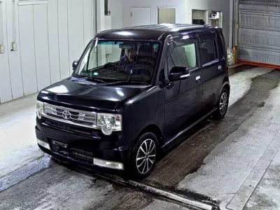 Toyota PIXIS SPACE