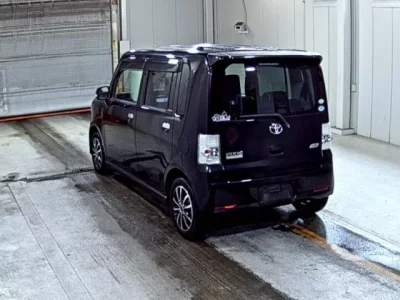 Toyota PIXIS SPACE