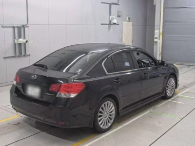 Subaru LEGACY B4