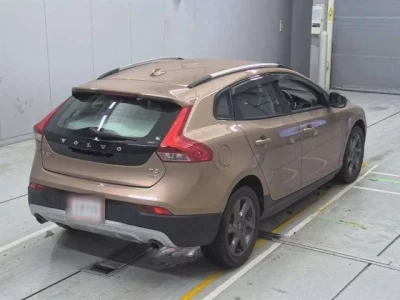Volvo V40