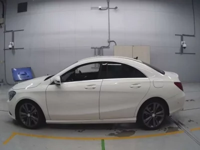 Mercedes-Benz CLA CLASS