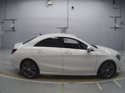Mercedes-Benz CLA CLASS