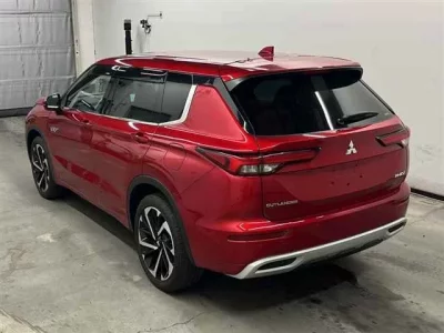 Mitsubishi OUTLANDER PHEV