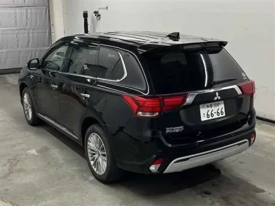 Mitsubishi OUTLANDER PHEV
