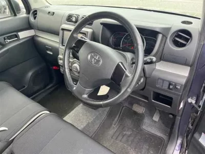Toyota PIXIS SPACE