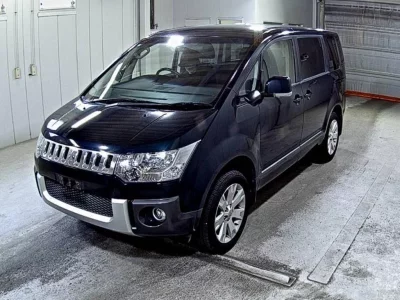 Mitsubishi DELICA D5